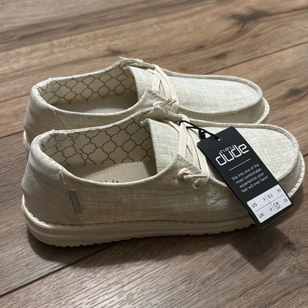 Hey Dude sparkling gold size 8